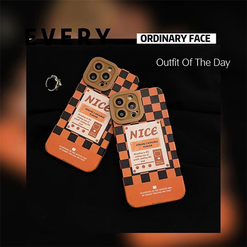 Telefoonhoesje met labelpatroon